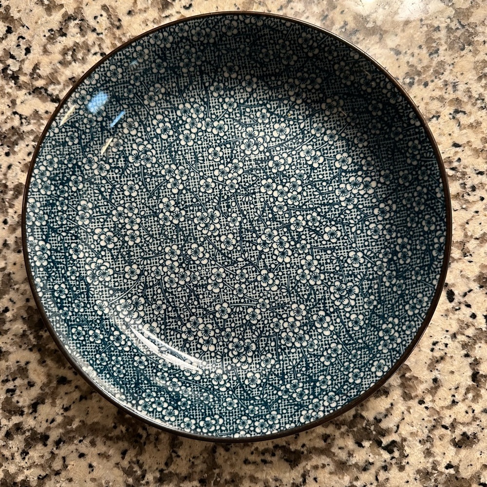 Portland Old Fashioned Porcelain Patterned Plate